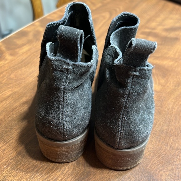 Dolce Vita Gray Suede Ankle Boots - Picture 5 of 8